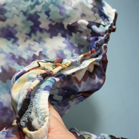 Multicolored pattern blouse - Picture 4 of 6
